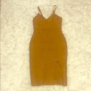 Mustard gorgeous dress, size S